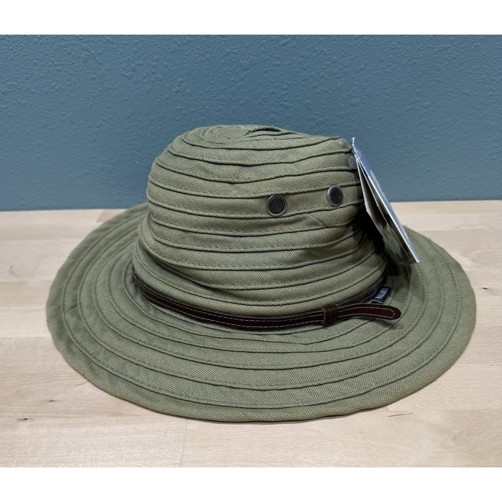 Fraser Vented Sun Hat Wallaroo Hat Company Size M/L  Canvas Ribbon Dark Green